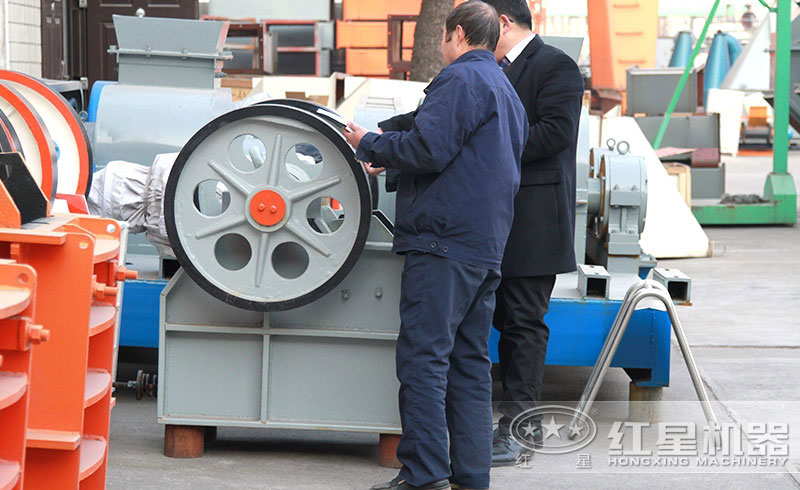 什么會(huì)影響pe600 &times;900顎式破碎機(jī)的產(chǎn)量